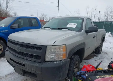 2010 Chevrolet Silverado 1500 Work Truck z USA, uszkodzony, nr VIN 1GCPCPEX8AZ216941